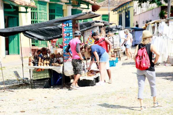 Viajar a Cuba: Trinidad y su encanto colonial.