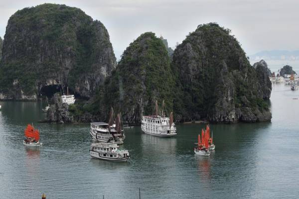 Crucero por la bahía de Halong